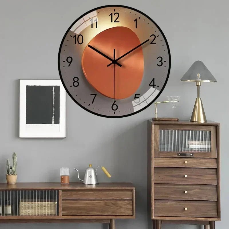 Ren minimalistisk veggklokke, stillegående kvartsverk. Perfekt moderne dekorasjon for elegant hjemmeinnredning.