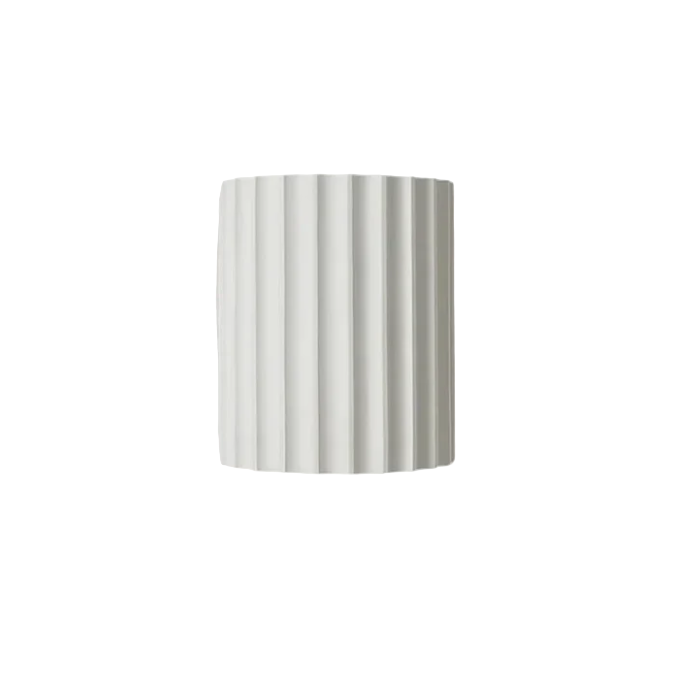 Minimalistisk vegglampe i moderne design for innendørs belysning og stilfull dekorasjon.