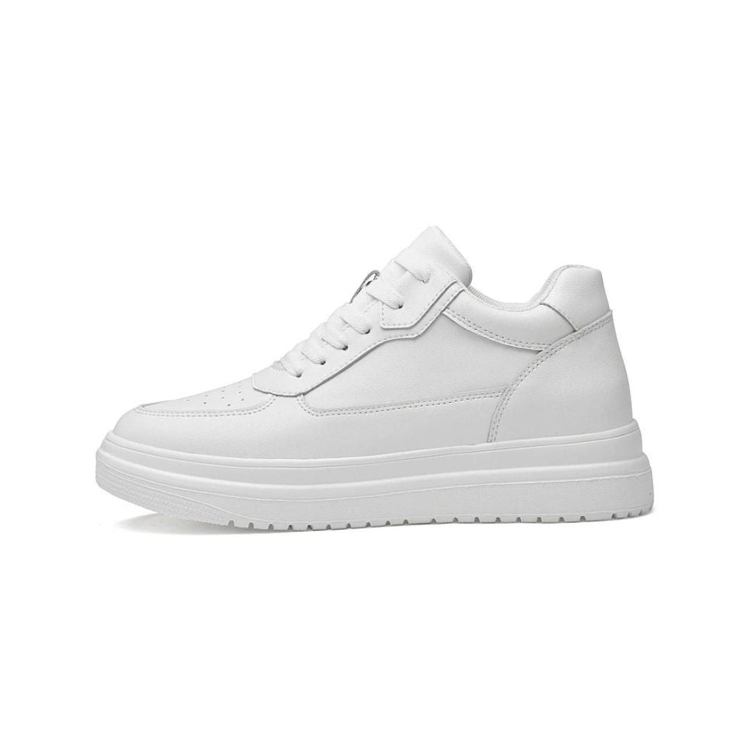 Komfortable herresneakers med stilrent, minimalistisk design og skjult høyde for menn.