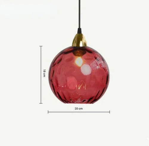 Gjennomsiktig glasskule hengelampe, elegant belysning til moderne hjem og spisestuer.