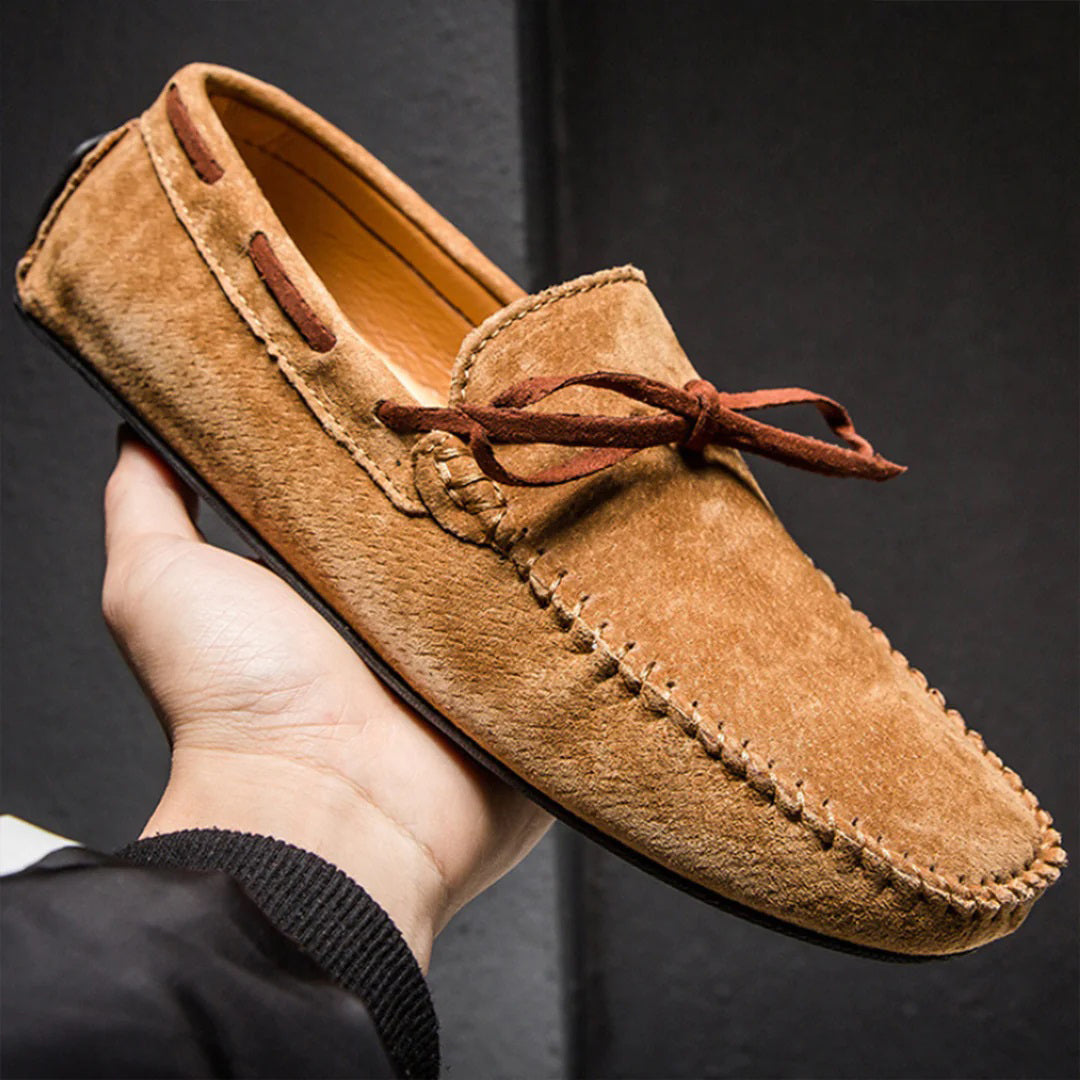 Komfortable slip-on herreloafers med robust såle, moderne design for både hverdag og fest.