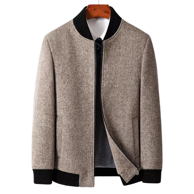 Moderne herre slim fit frakk i elegant design for en skarp og stilren look. Perfekt for formelle anledninger.
