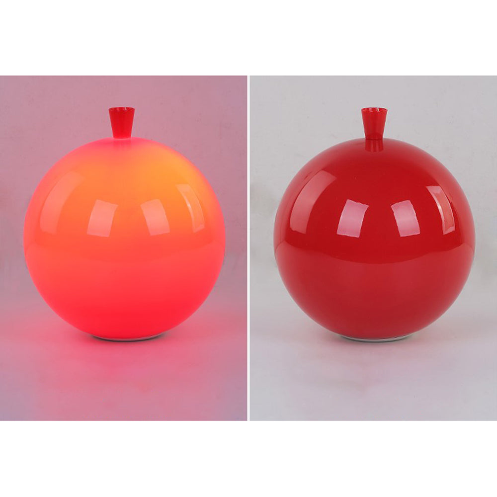 Designlampe: Rund LED taklampe for soverom og barnerom. Gir moderne belysning med mykt, varmhvitt lys.
