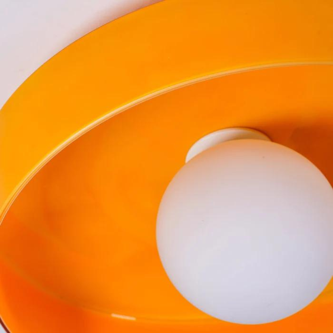 "Moderne runde Deckenleuchte aus Glas, elegant, in verschiedenen Farben, passend für Wohnzimmer oder Flur."