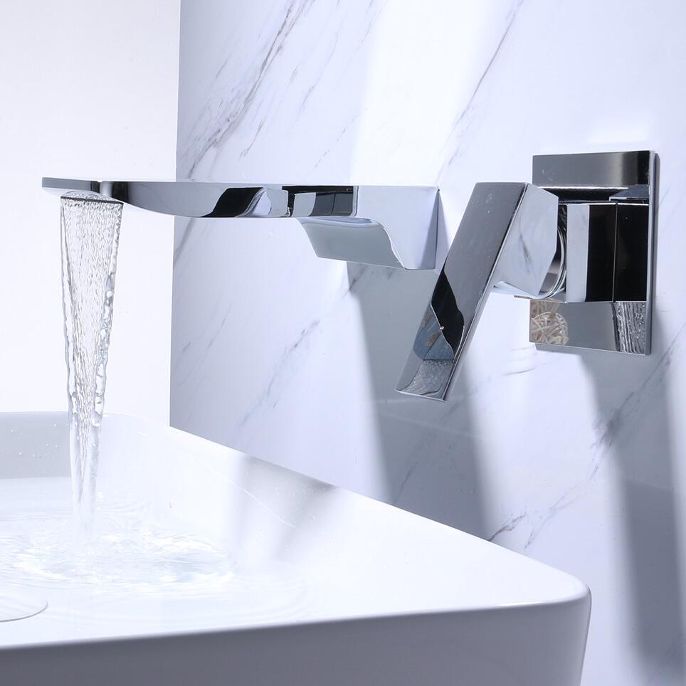 Svart berøringsfri veggkran for bad eller kjøkken. Hygienisk og vannbesparende kran i moderne design.