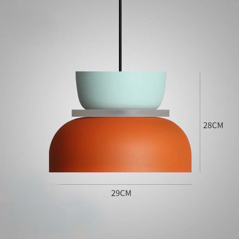 Nordisk hengelampe, moderne stil. Pastellfarget taklampe som gir myk belysning til ditt hjem.