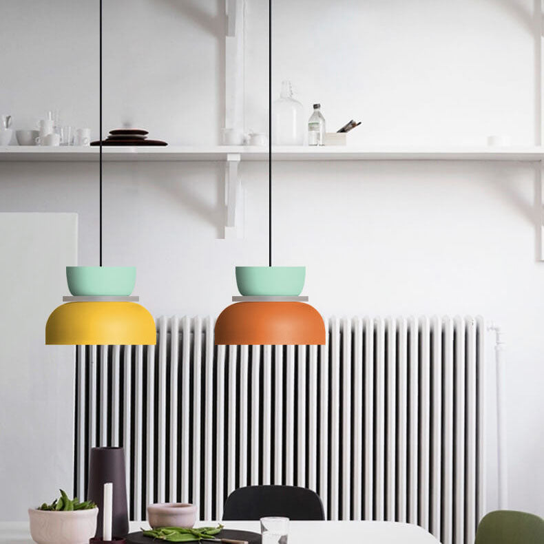 Designlampe for spisestue, moderne skandinavisk stil, fokus på kvalitet.