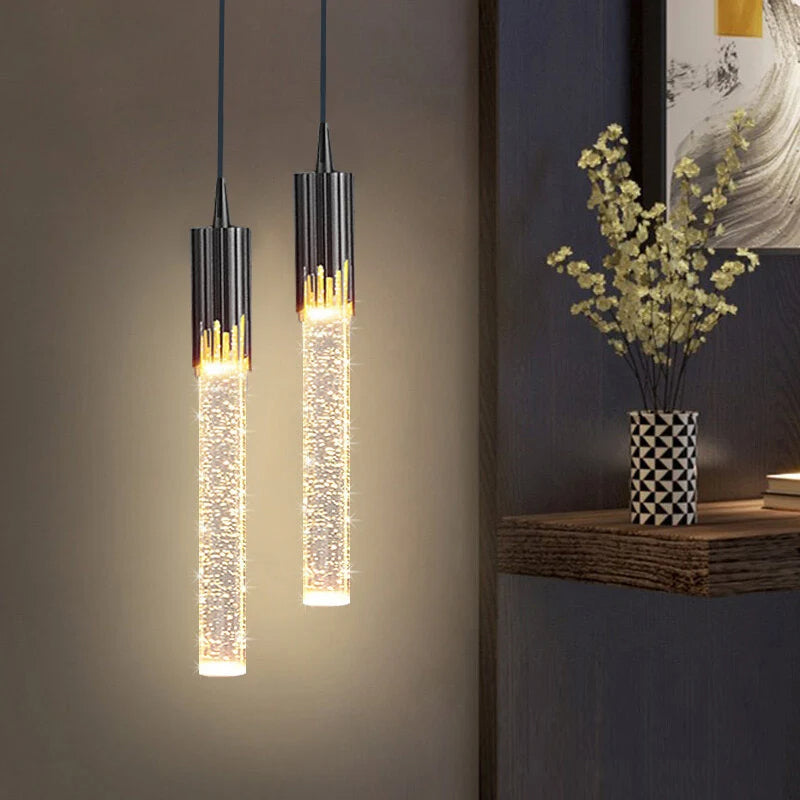 Moderne interiørbelysning med varmt lys, perfekt som taklampe i spisestuen eller stuen.
