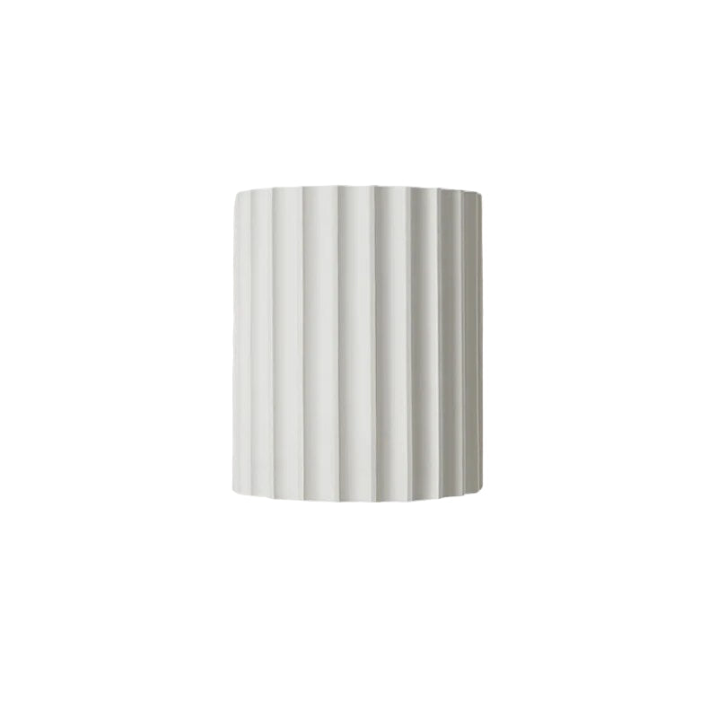 Moderne vegglampe i harpiks for stue/soverom. Kunstnerisk LED-belysning skaper stemning.