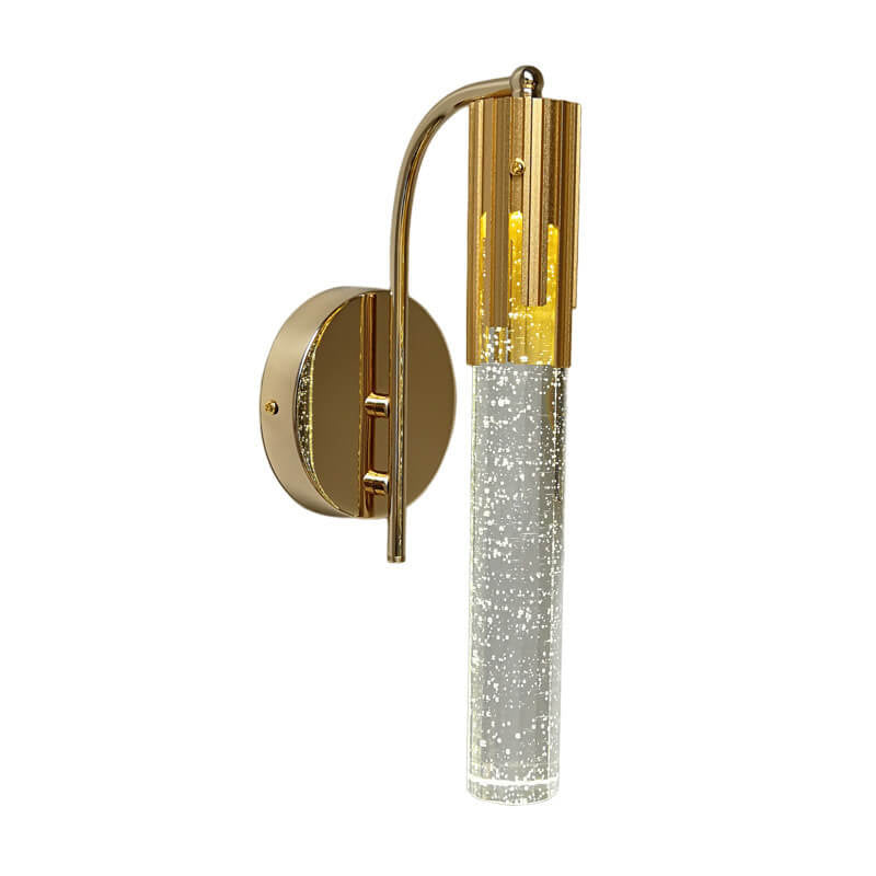 Moderne vegglampe med elegant krystalldesign og LED-belysning, perfekt for stilfull hjemmeinnredning.