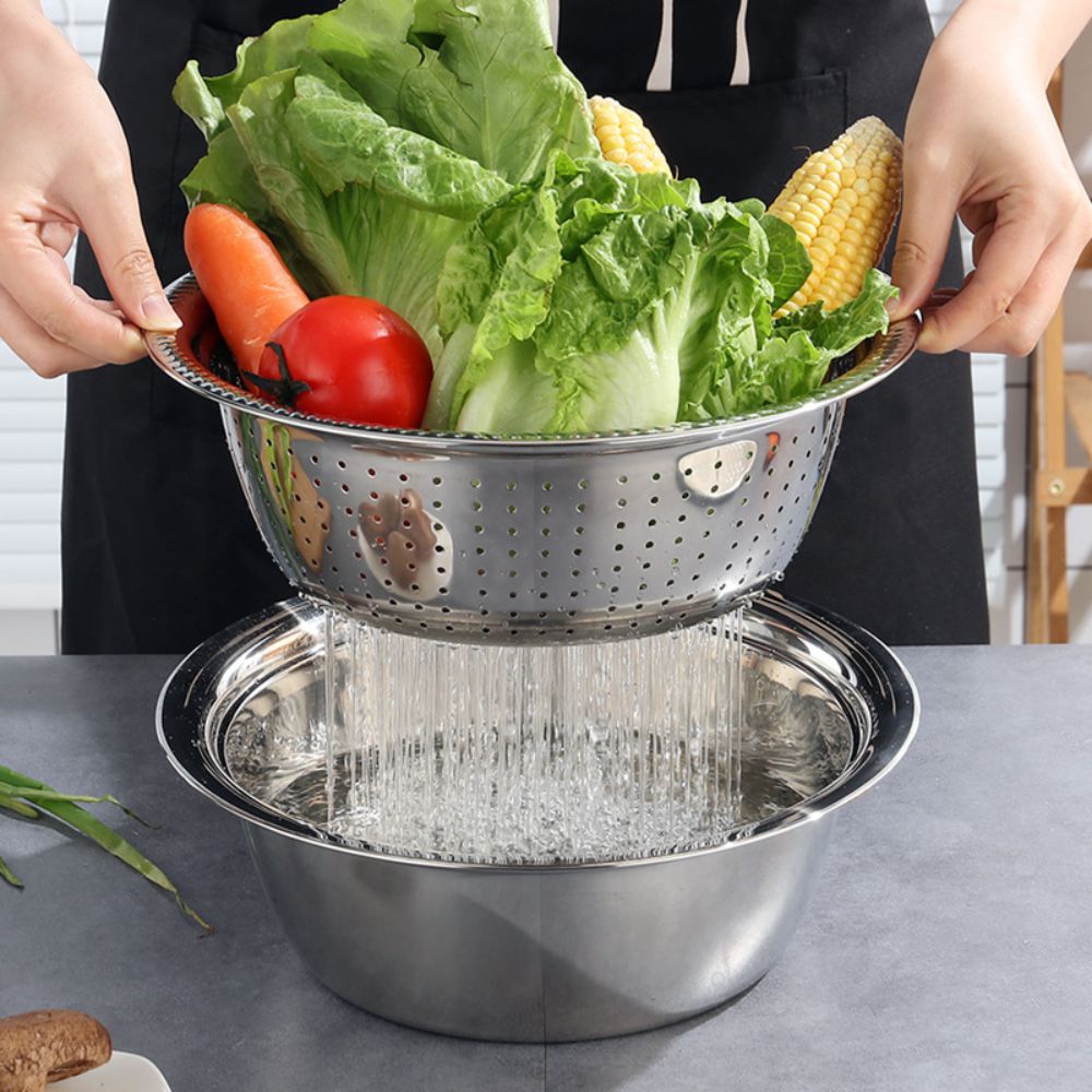 Grønnsakskutter med flere funksjoner, perfekt for å kutte, rive og skjære grønnsaker raskt og enkelt.