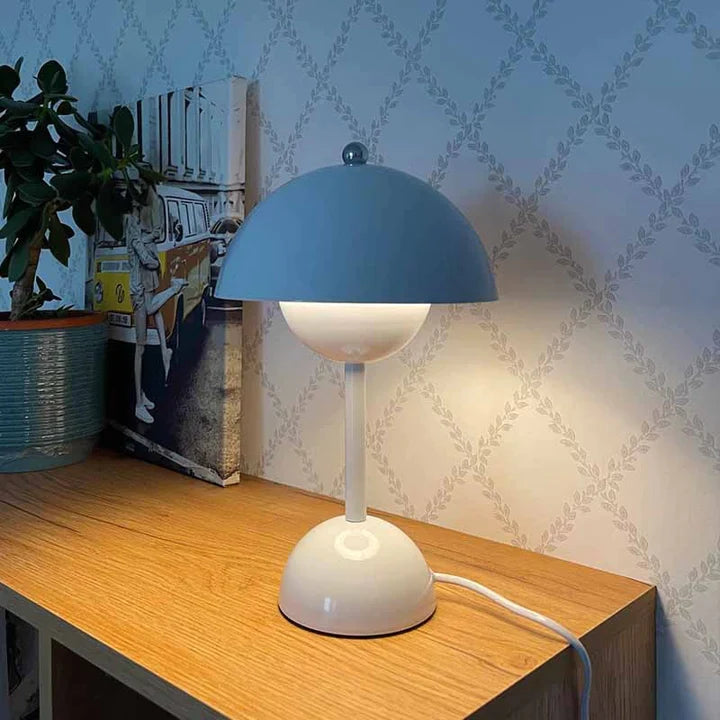 Designlampe med justerbar lysstyrke for soverom; moderne og nordisk stil.