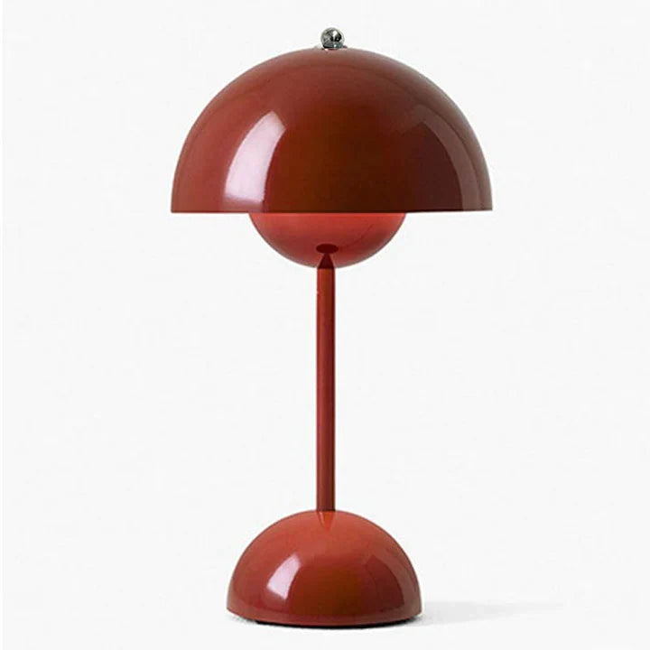 Elegant designlampe for innendørs bruk, justerbar lysstyrke for optimal stemning.