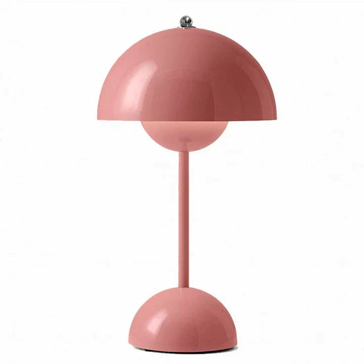 Stilren designlampe for nattbord, hjemmekontor; justerbar lysstyrke gir fleksibilitet.