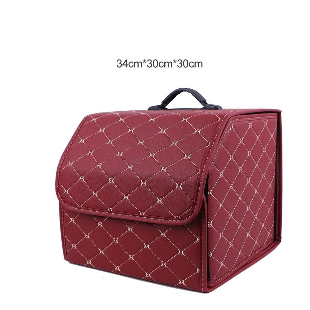 Nærbilde av elegant PU-skinn på sammenleggbar bil organizer, fremhever premium kvalitet og design.