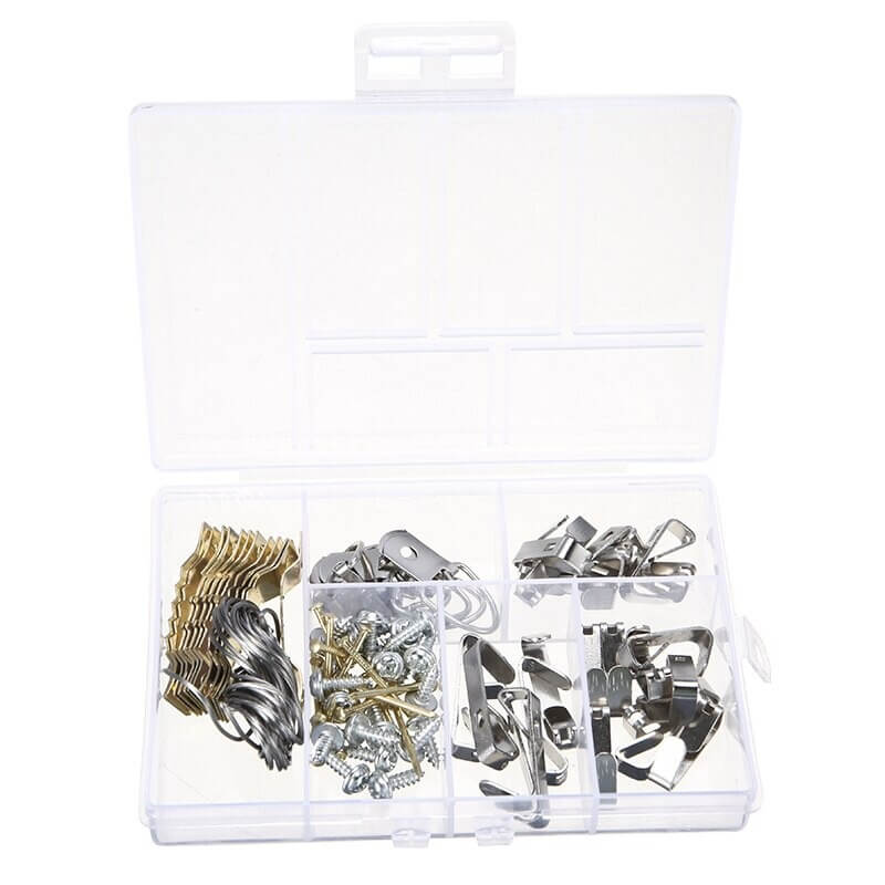 Bildeoppheng kit med måleverktøy, kroker og skruer for enkel montering av rammer.