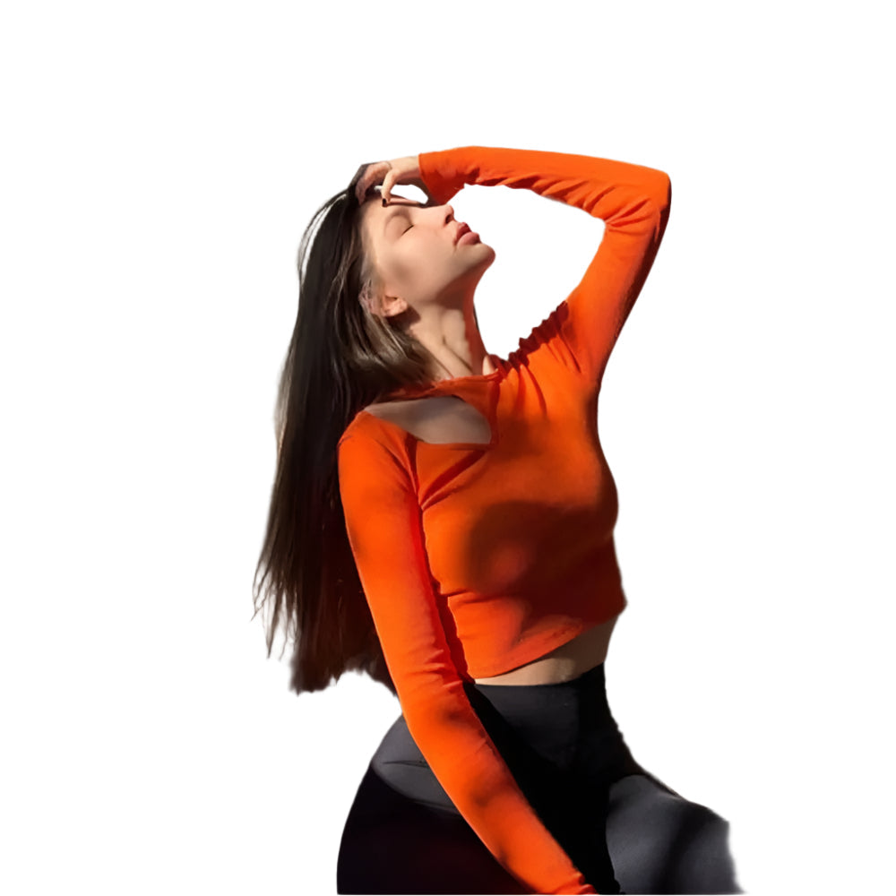 Motebevisst ribbet langermet crop top til kvinner, trendy og allsidig.
