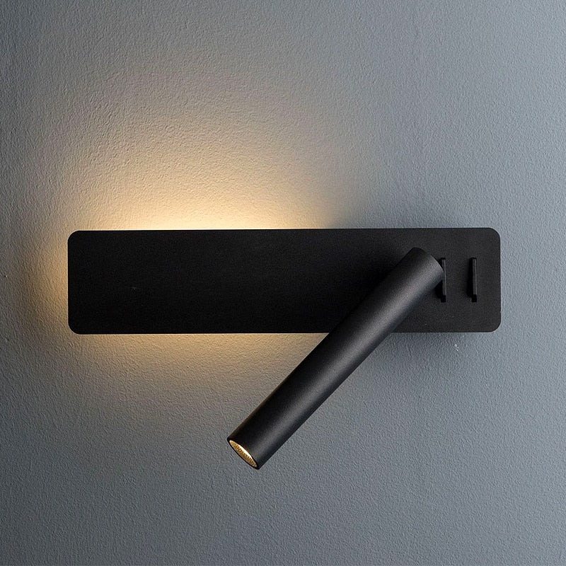 Svart justerbar LED leselampe for seng. Roterbar vegglampe som nattbordslampe i soverom.