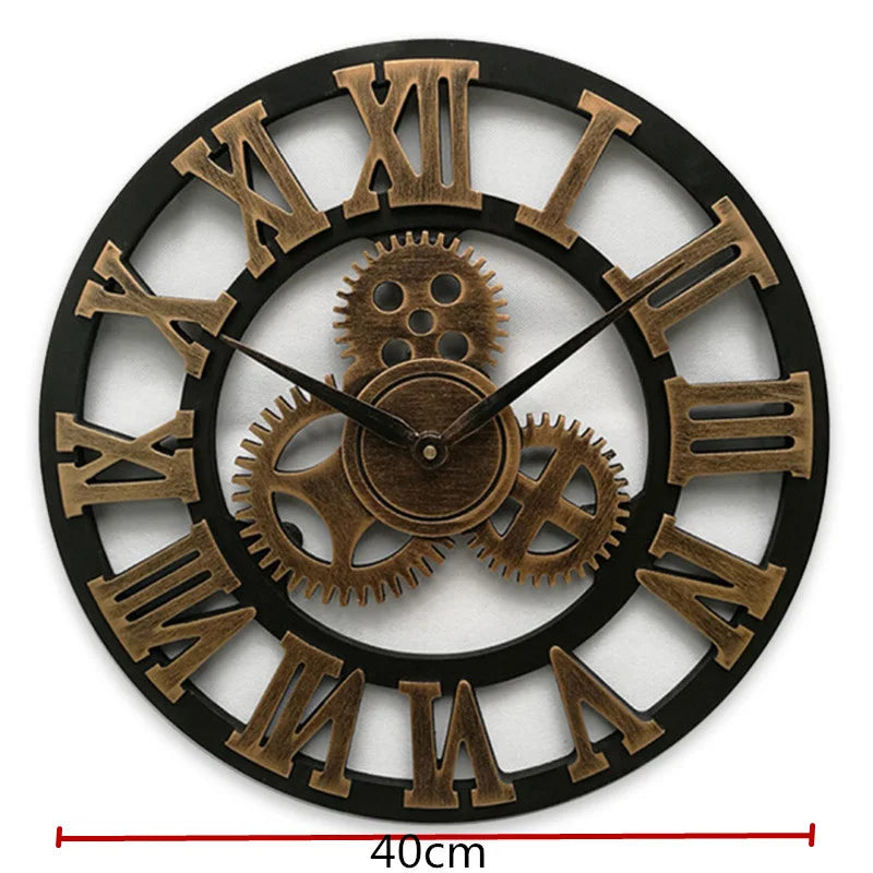 Elegant rustikk industriell veggklokke fra siden. Solid design for kontorinnredning og moderne hjem.