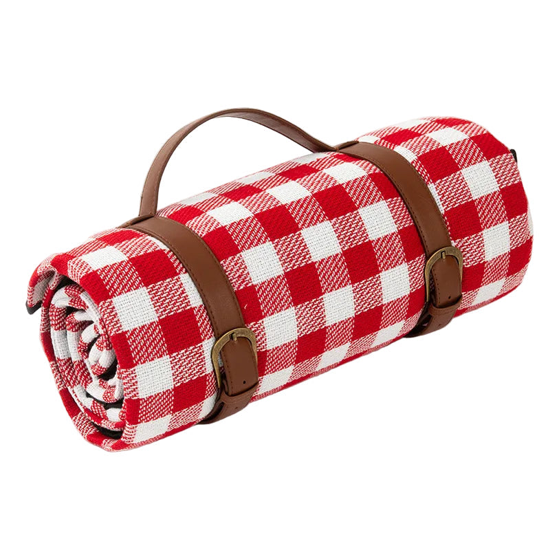 Sammenleggbart rutete piknikteppe for utendørs bruk; ideelt til camping, strand og sommer.
