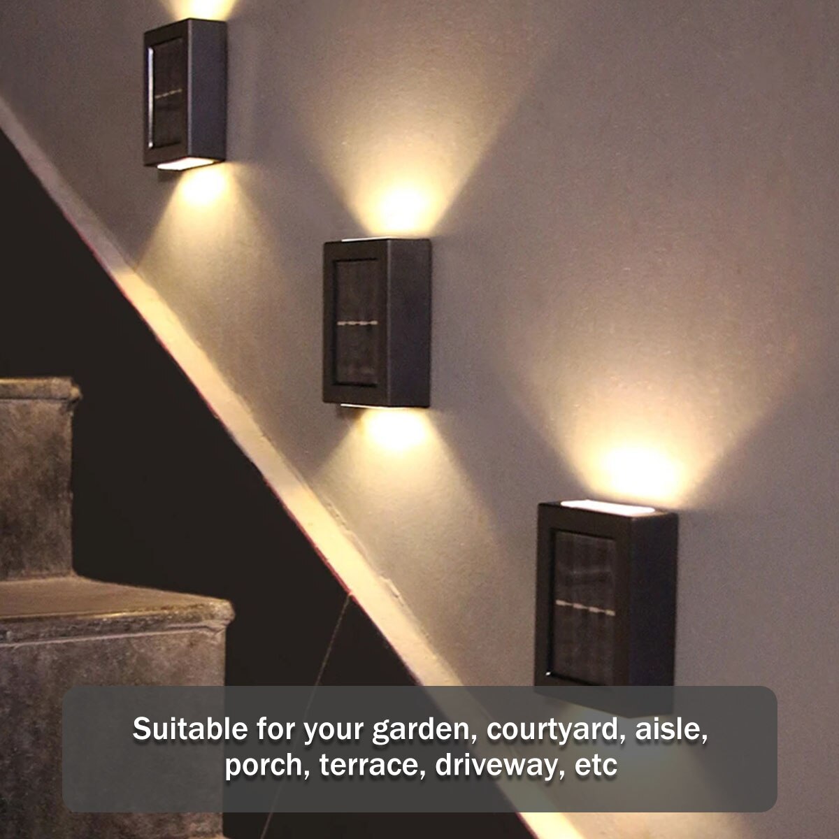 Smart LED-vegglampe drevet av solenergi. Enkel installasjon uten kabler for uteplassen.