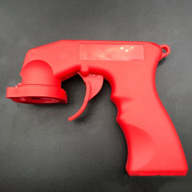 Enkel montering av sprayboks på aerosolsprøytepistol for rask og presis spraymaling.