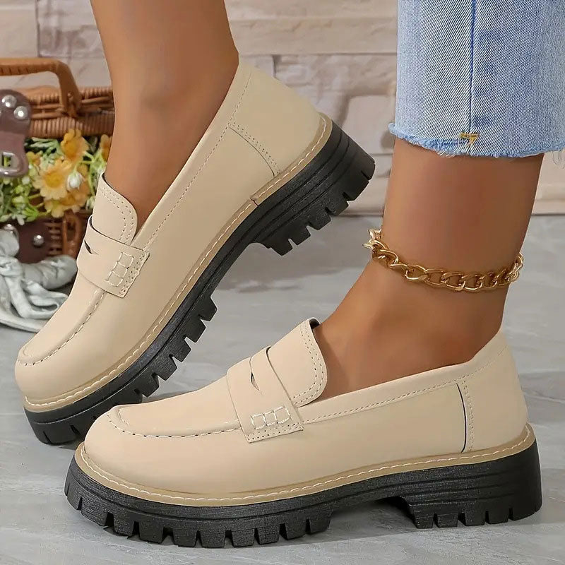 Trendy damesko: Robuste kvinne loafers med tykk chunky såle, perfekte fritidssko og mote sko.