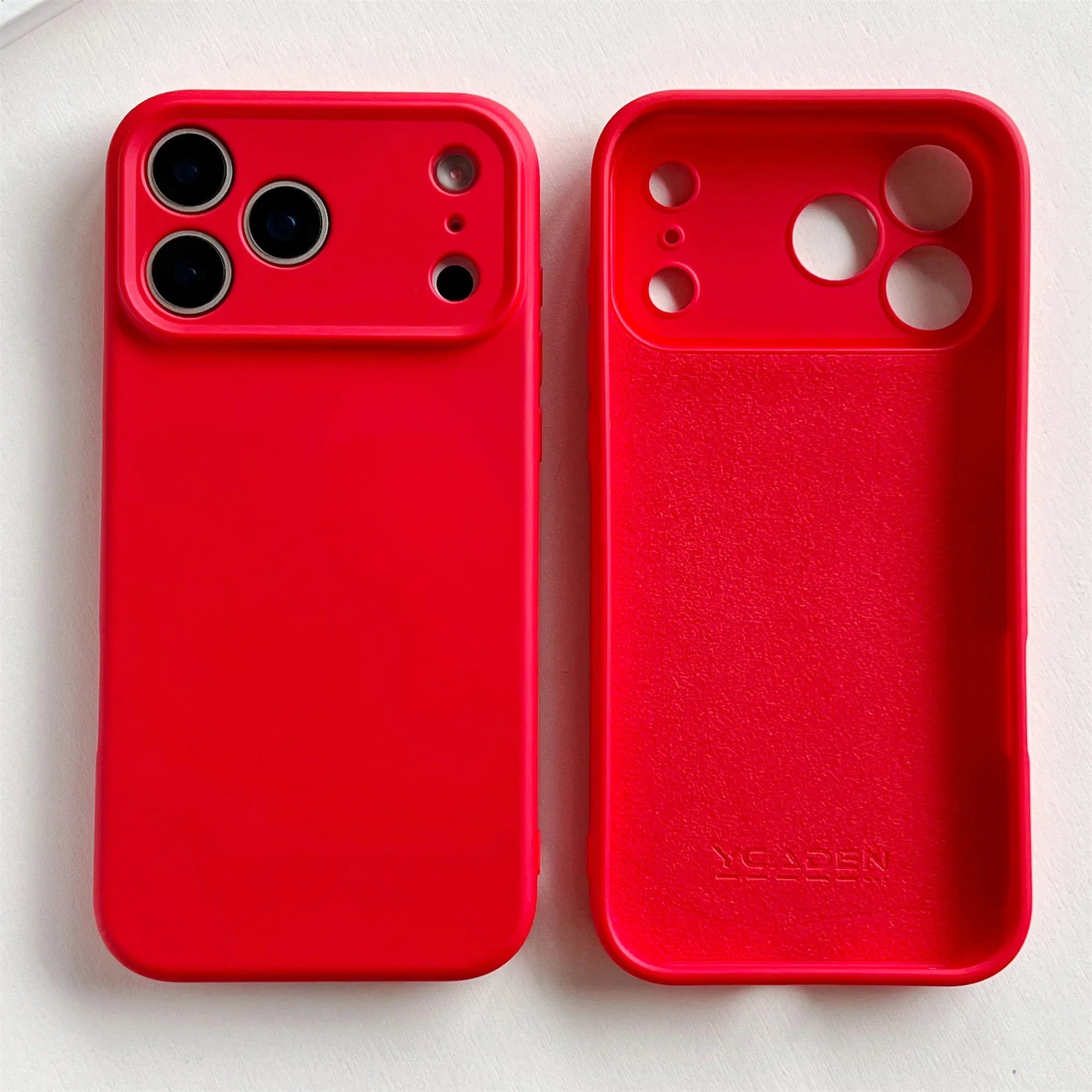 Grønt, slankt iPhone 17 Pro Max deksel. Støtsikker og fargerik mobilbeskyttelse.