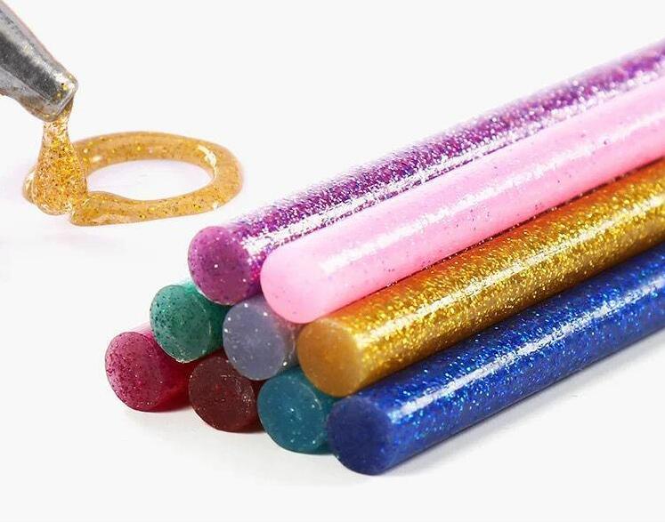 Robuste smeltelimstifter som sikrer sterke og varige forbindelser for alle dine prosjekter.