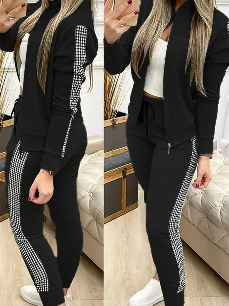 Activewear vinter treningsdress for kvinner. Komfortabel og stilfull joggedress, perfekt som sportsklær.