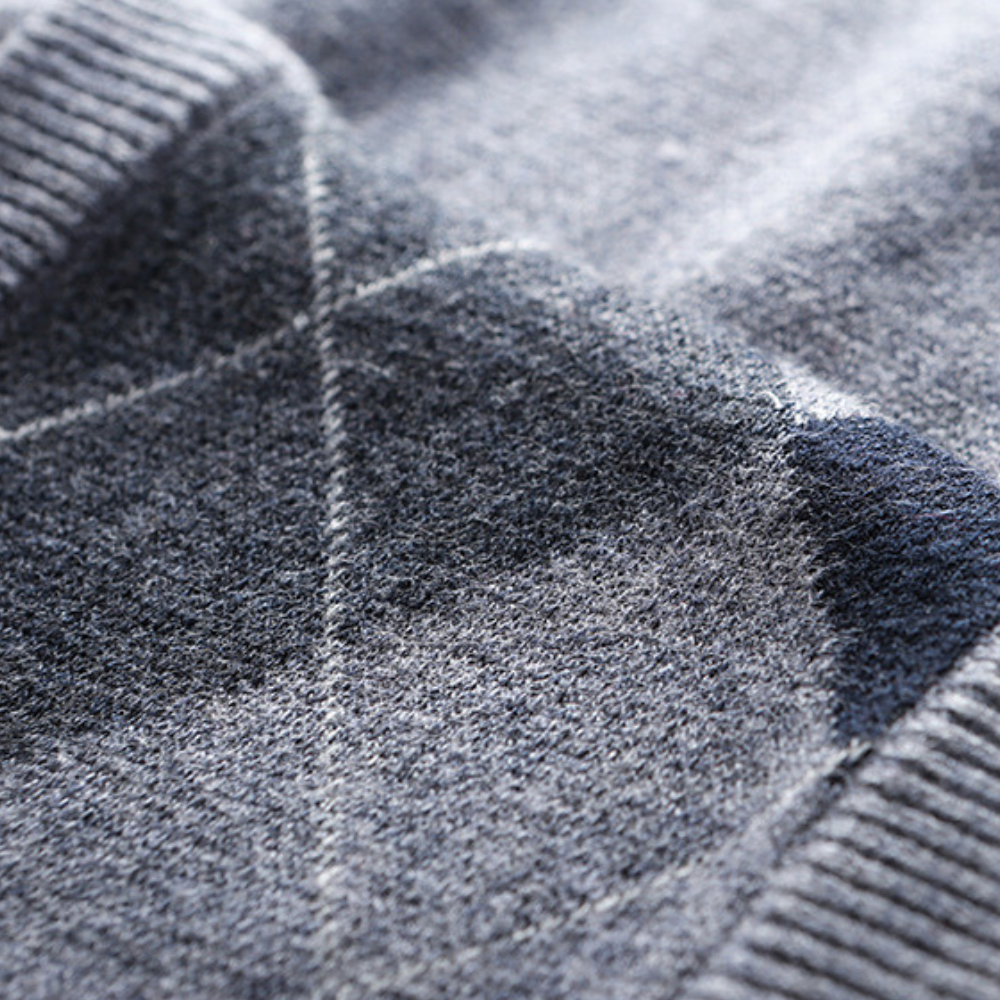 Moderne herre vest med V-hals, uten ermer. Essensiell for trendy herremote, allsidig for casual eller formelt.