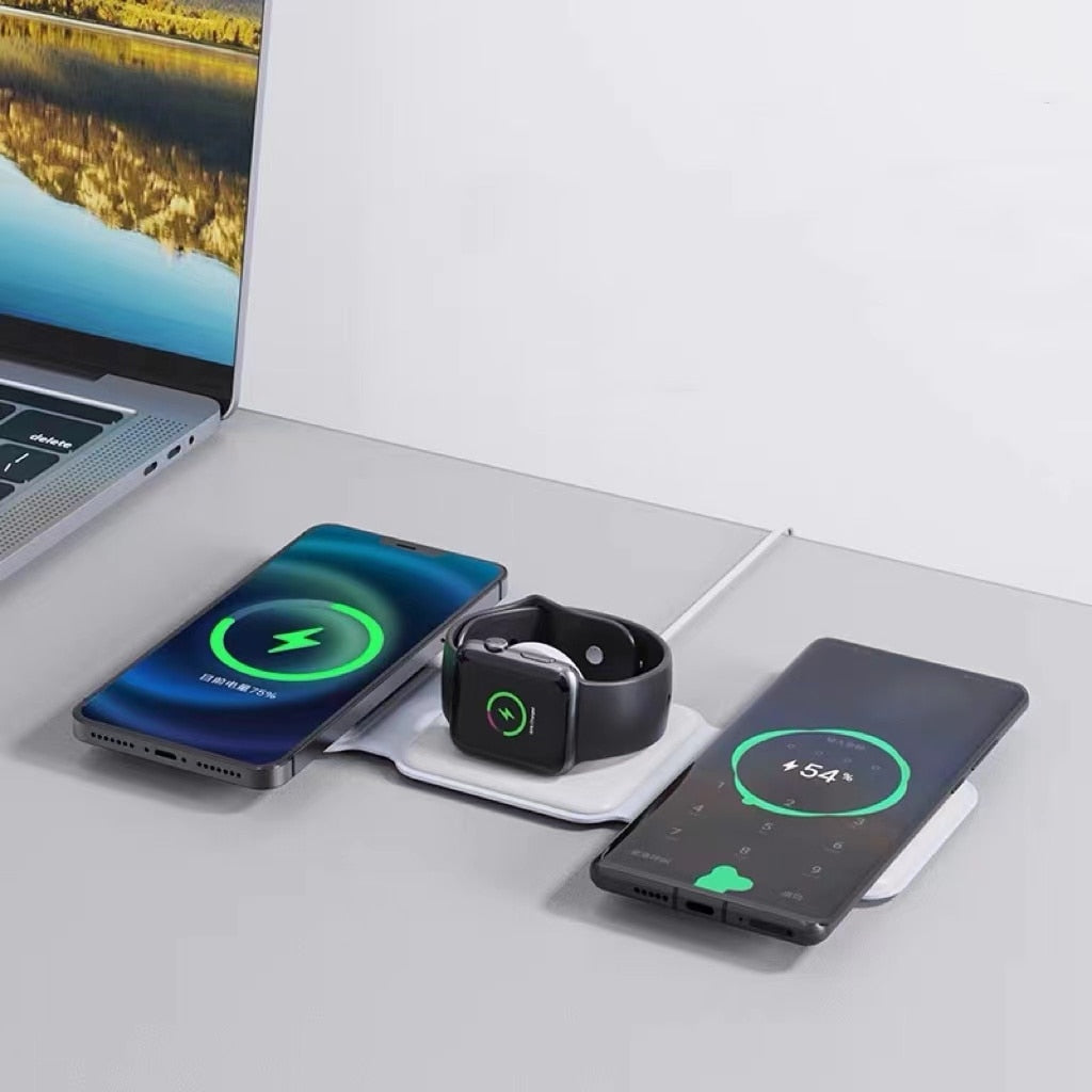 Nærbilde av magnetisk trådløs lader som holder iPhone sikkert på plass for lading.