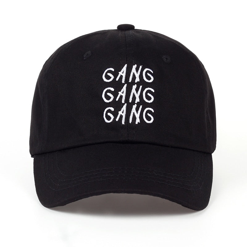 Svart unisex baseballcaps, justerbar for perfekt passform, tilbyr optimal solbeskyttelse.
