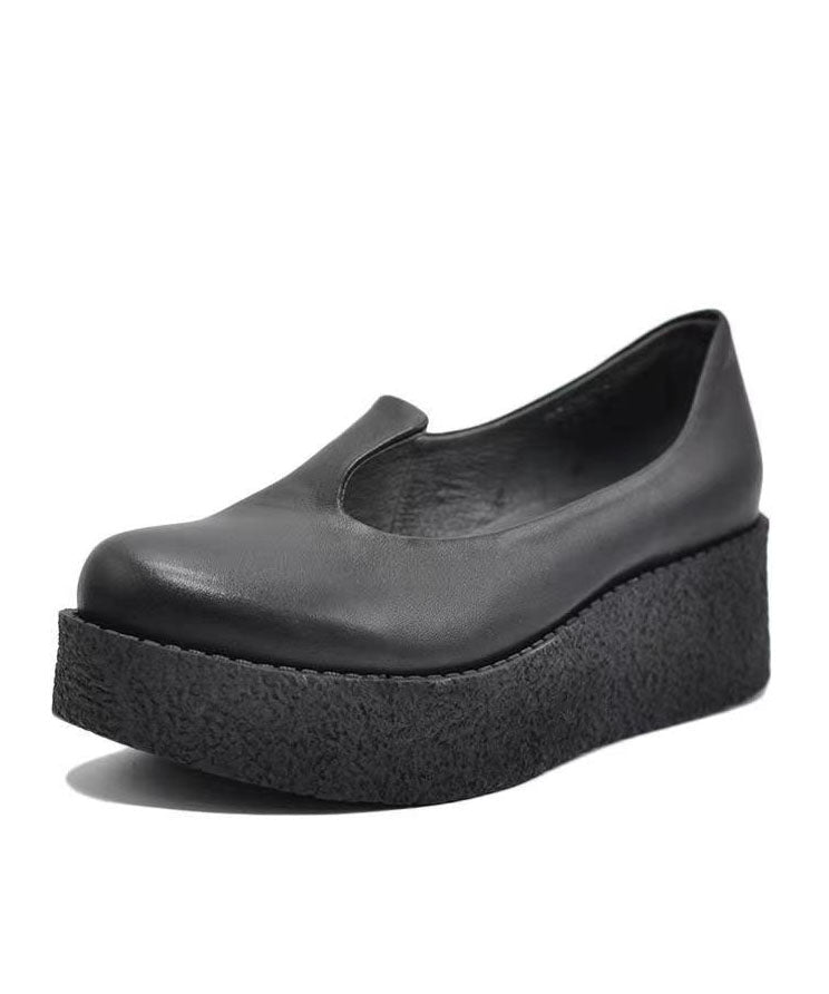 Svarte elegante plattformhæler for kvinner. Stilige damessko med høy hæl, perfekt for fest og vår/sommer.