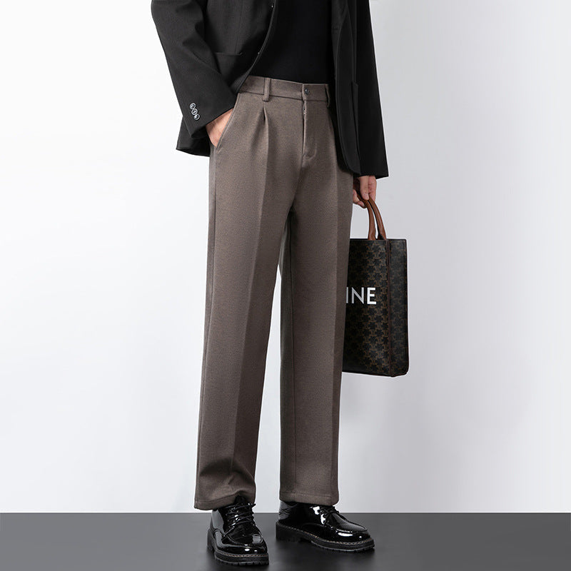 Elegante svarte slim fit bukser for herre, moderne og komfortable, perfekte for en business eller klassisk stil, helårs.