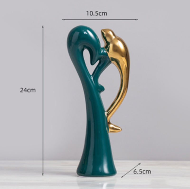 Moderne kunst-inspirert dvergpapegøye-statue i smaragdgrønn med gulldetaljer for elegant interiørdesign.
