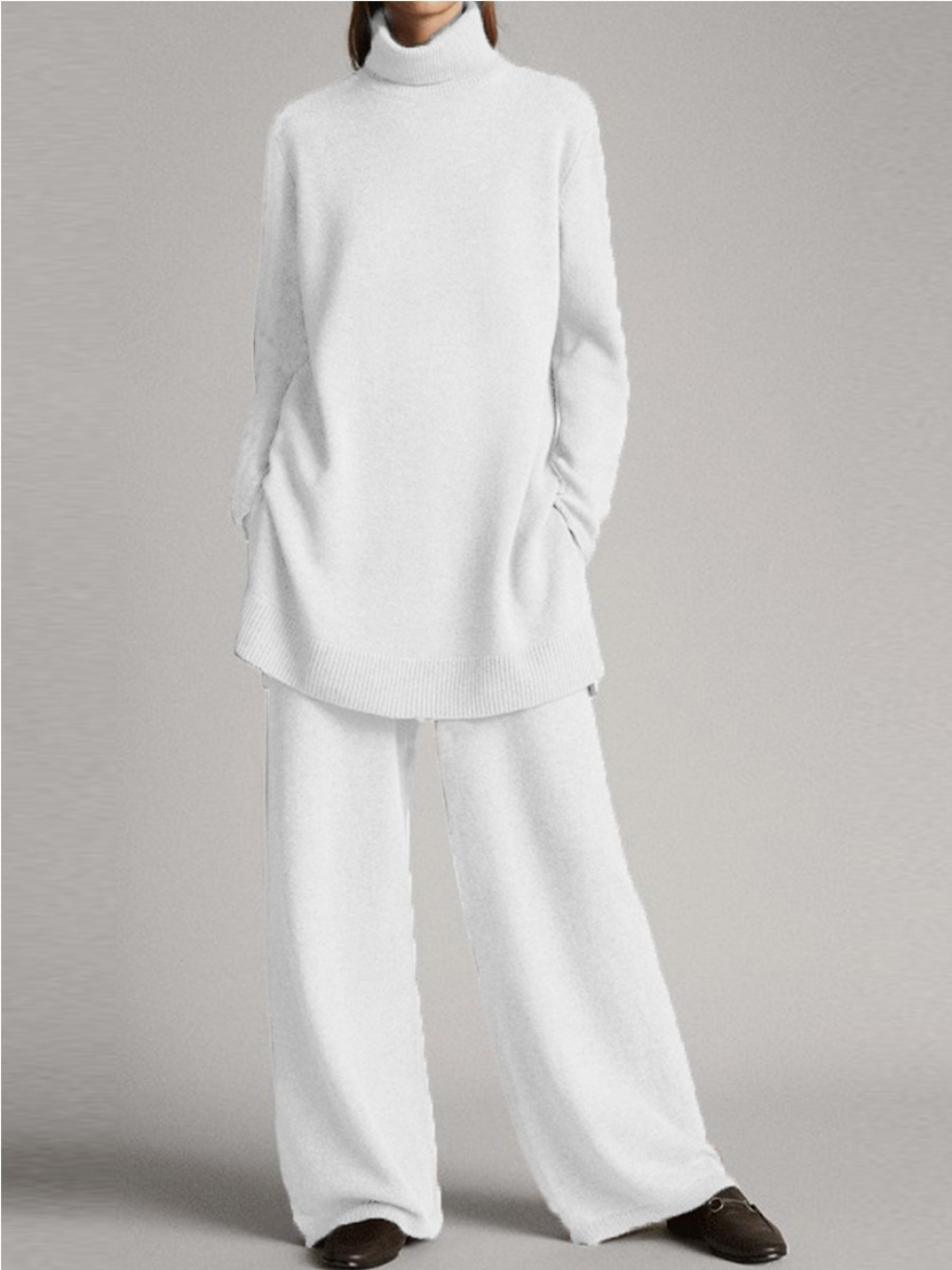 Stilrent todelt sett for kvinner. Ideelt som hverdagsantrekk eller elegant vår/sommer-look.