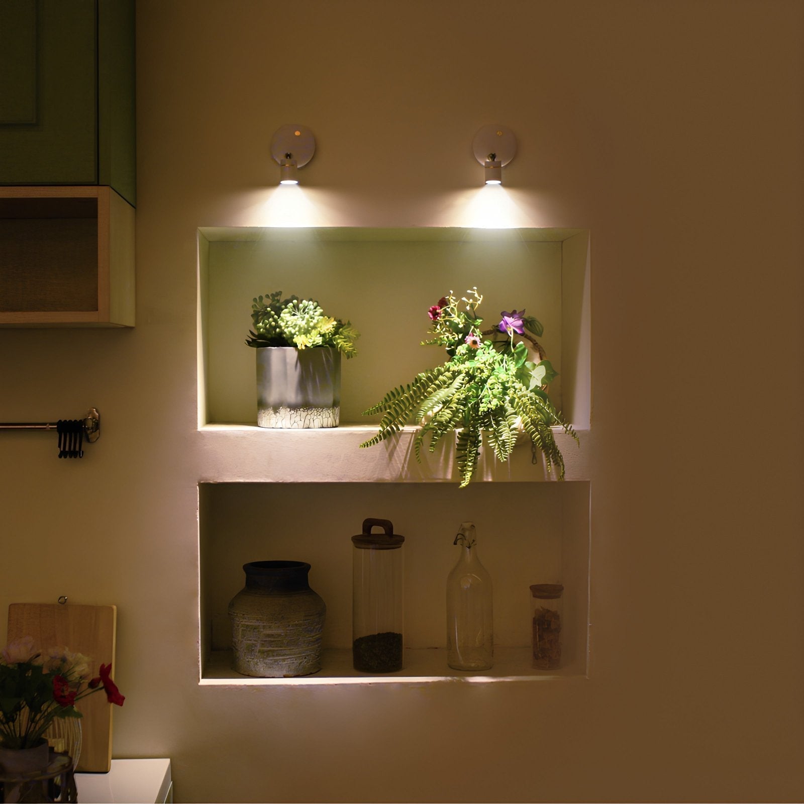 LumaSpot USB-lampe, trådløs LED-spotlight for allsidig interiør. Dimbar funksjon og enkel montering for hjemmedekor.