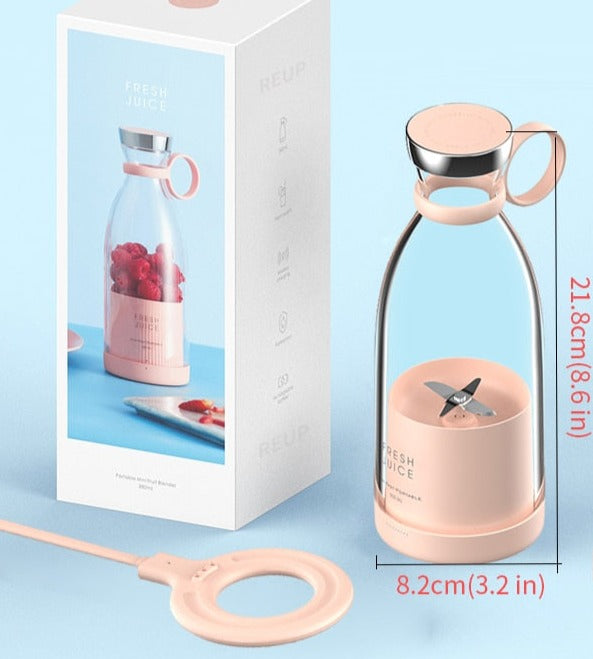 Trådløs bærbar blender, moderne design for enkel tilberedning av sunne smoothies.