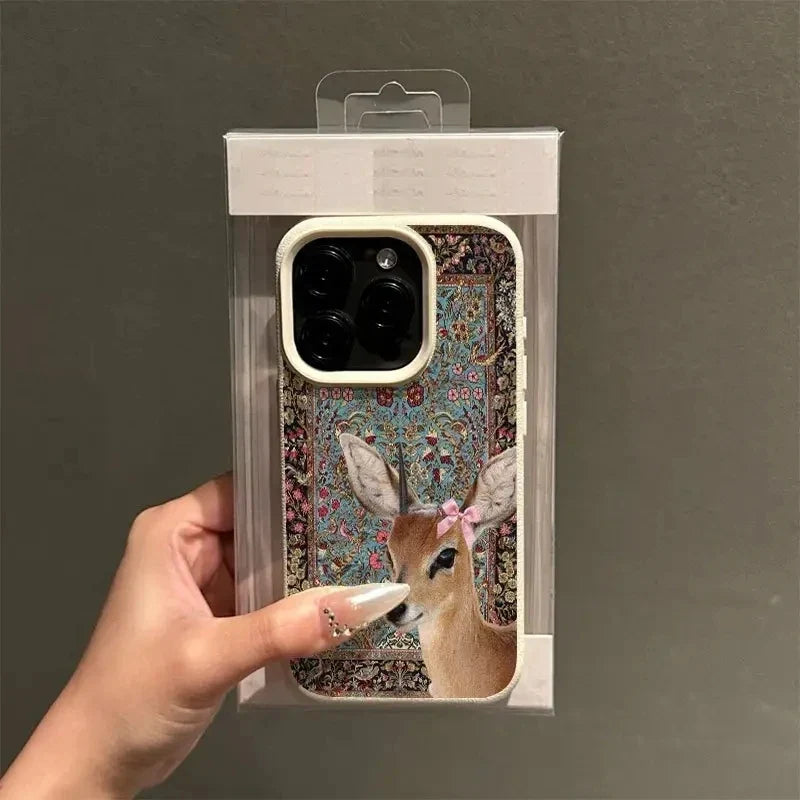 Mykt iPhone 15 deksel med unikt blomsterdesign, perfekt for personlig stil.