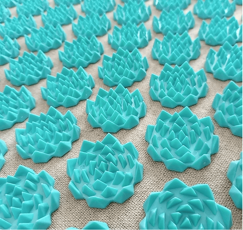 Komfortabel unisex akupressurmatte med myk overflate og plastpigger for stresslindring og velvære.