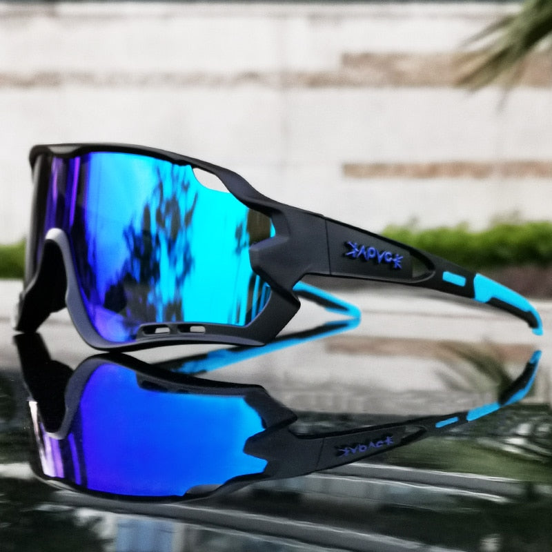 Antidugg sportsbrille for optimal sikt. Unisex design med fotokromatisk teknologi.