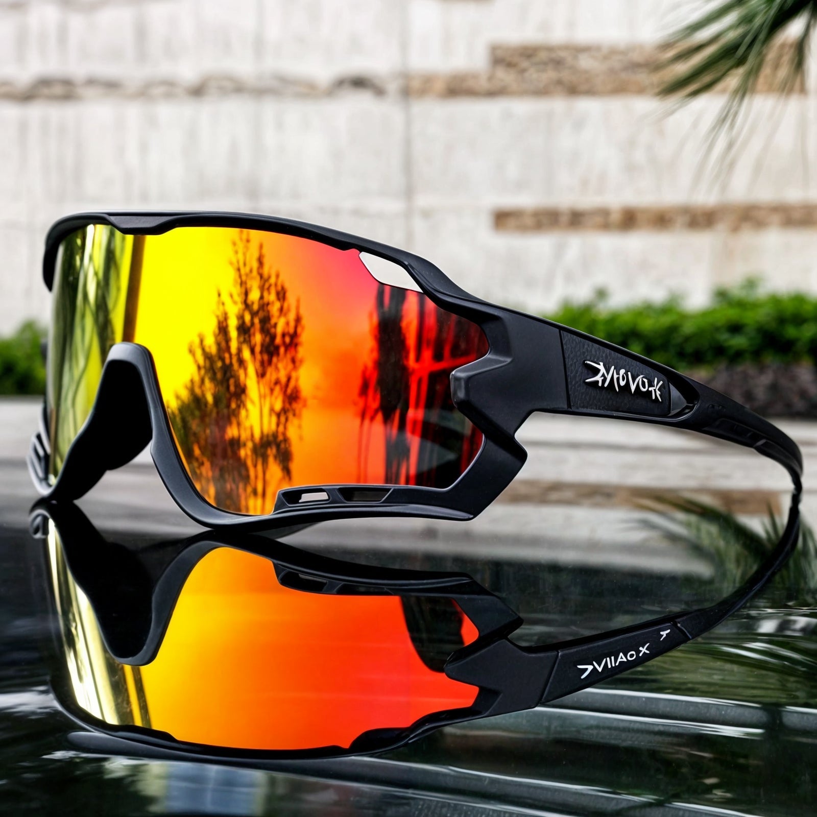 Detaljbilde av unisex fotokromatisk sportsolbrille, viser anti-dugg og lette rammer.