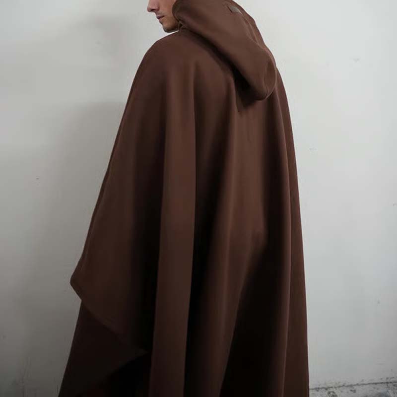 Stilfull unisex overdel i mykt materiale, perfekt for fritid og avslapning.