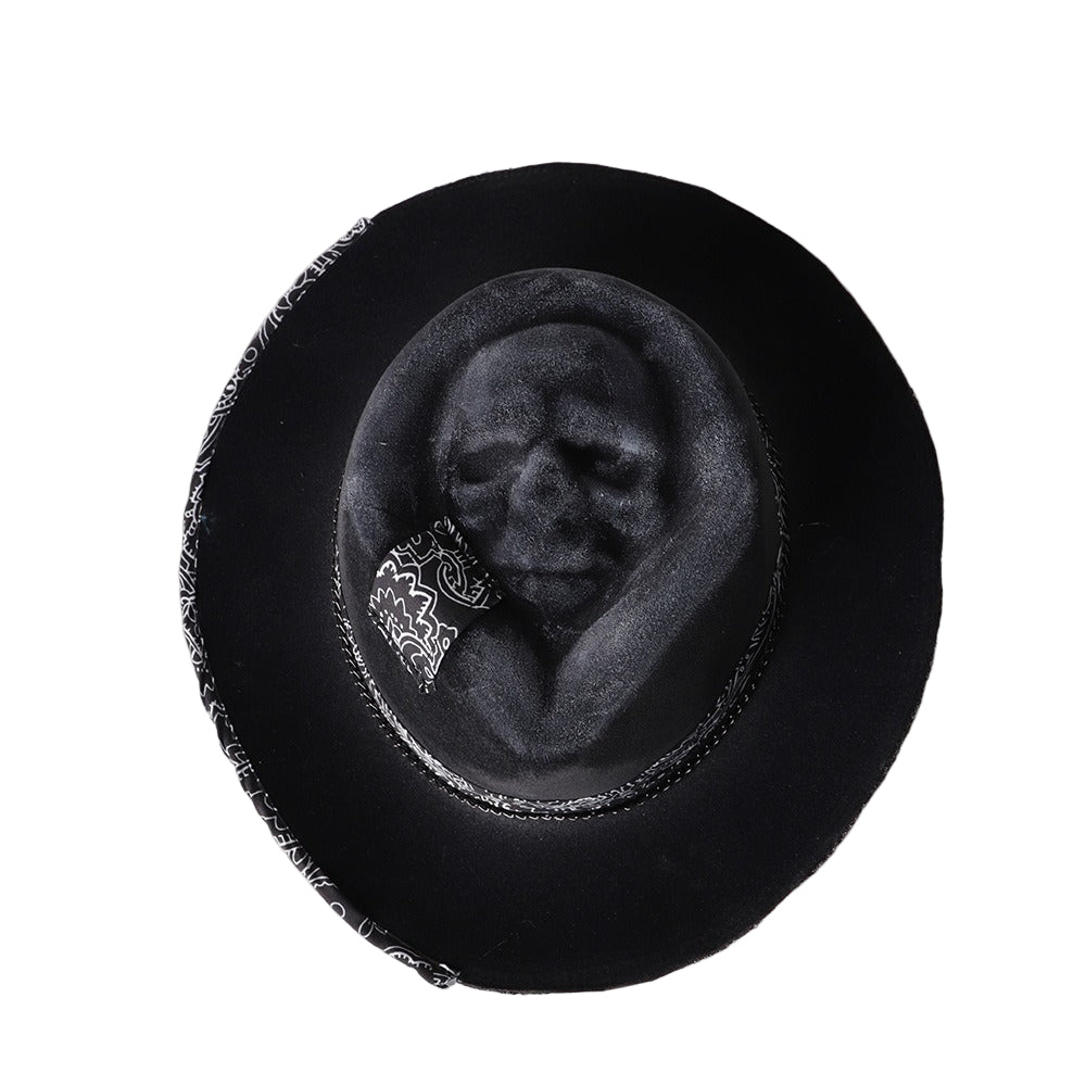 Unisex hodeskallehatt med trendy design. Mote hodeplagg og tilbehør som gir antrekket karakter.
