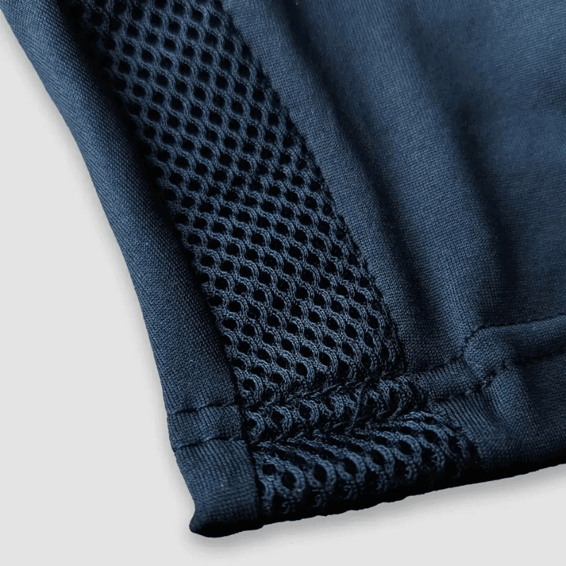 Myke og fleksible impactshorts, perfekt for komfort og sikkerhet under lange dager i snøen.