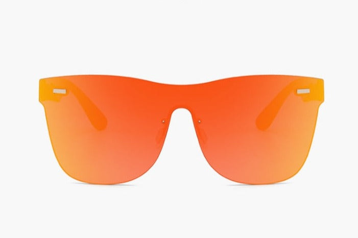Trendy Infinity solbriller med fargede speilglasslinser. Rammeløs unisex design med UV400 beskyttelse.