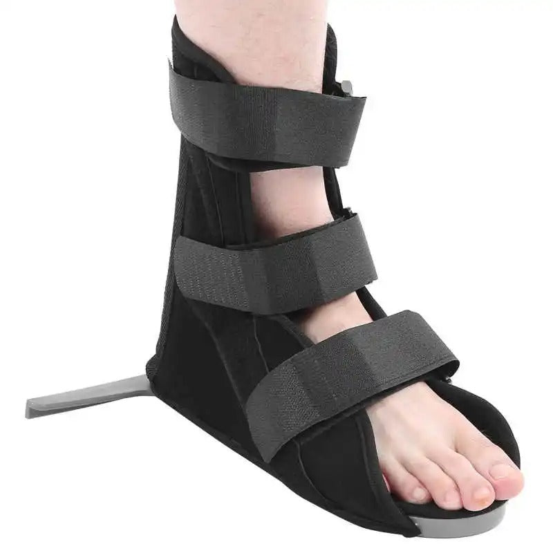 Ergonomisk unisex ankelstøtte for optimal rehabilitering og forebygging. Justerbar for komfortabel passform.
