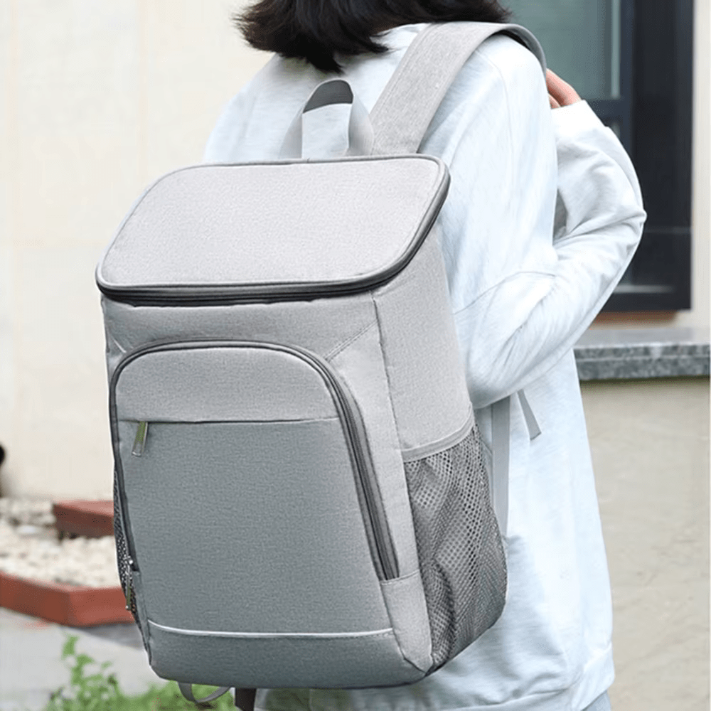 Vanntett kjølebag ryggsekk, utmerket for strandturer. Bevarer mat og drikke friskt og kjølig.