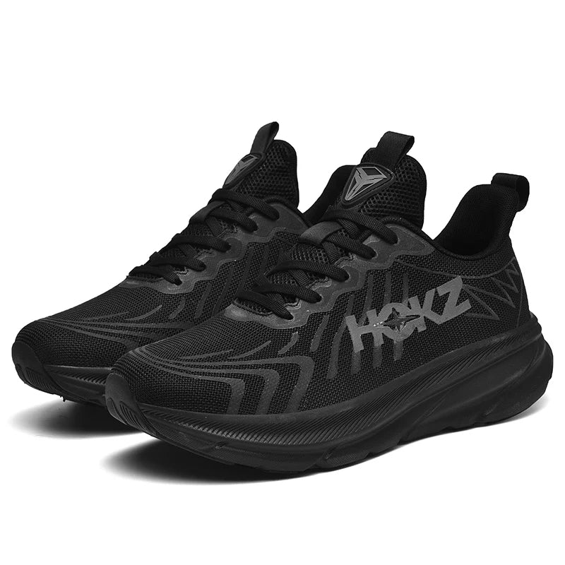 Sidevisning av unisex mesh joggesko, dynamisk design for løping og fritid.